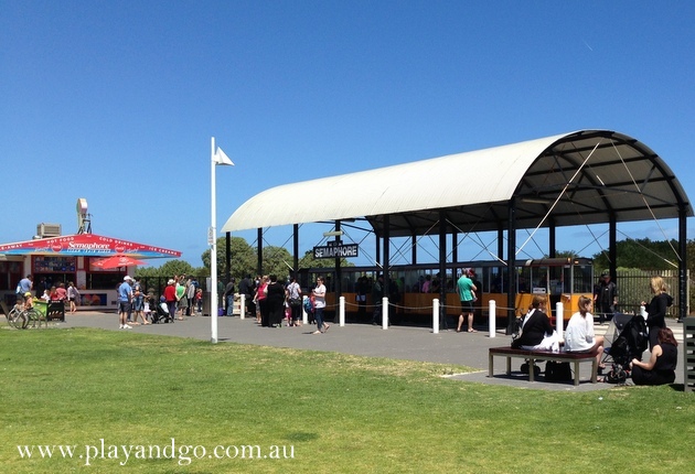 Semaphore Train Station