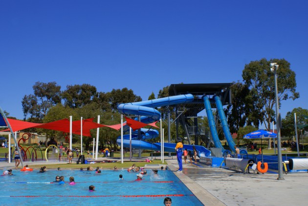 Waterworld Ridgehaven pool and slides