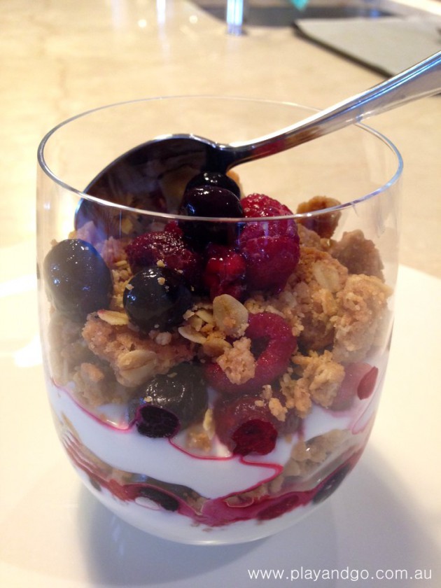berry-yoghurt-crunch4
