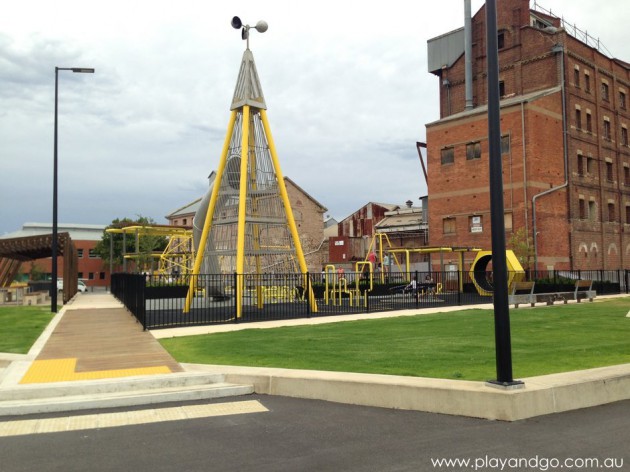 harts-mill-playground-fencing