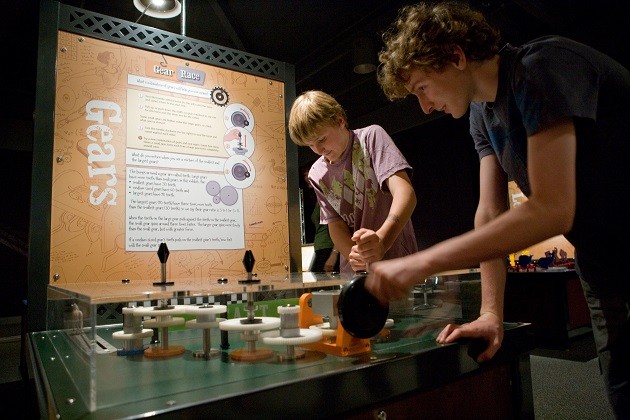 QUESTACON DEST Family Evening Wednesday, 5 December 2007