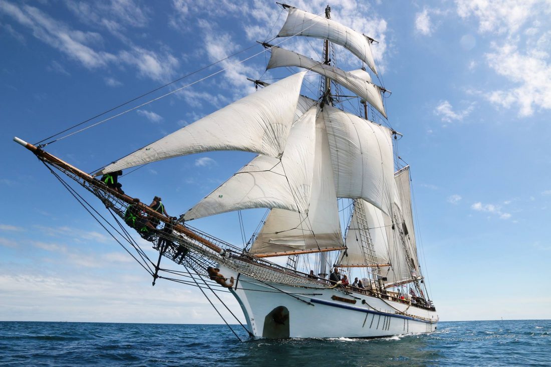 HMB Endeavour Replica and Street Party | 19 - 29 Feb 2016 - Play & Go ...