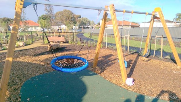 Jervois St blue basket swing