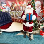 santas-wonderland-santa-with-sleigh
