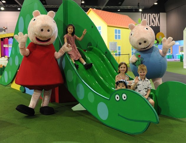 Peppa Pig Playdate slide