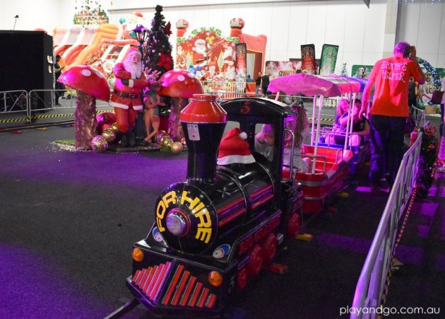 santas-wonderland-adelaide train