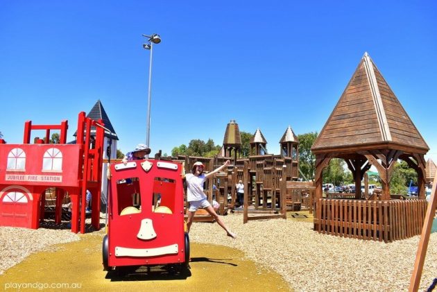 Jubilee Playground Pt Noarlunga fire truck