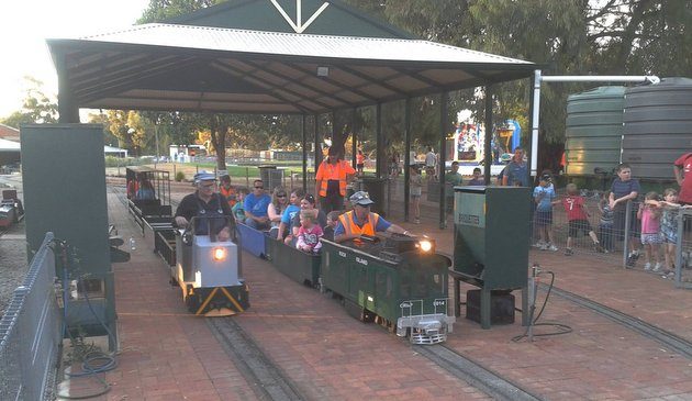 Train rides in Adelaide - Penfield Park