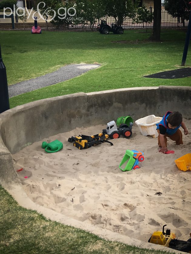 Ramage Street Park (aka Morrie Harrell Playground) Review by Susannah Marks