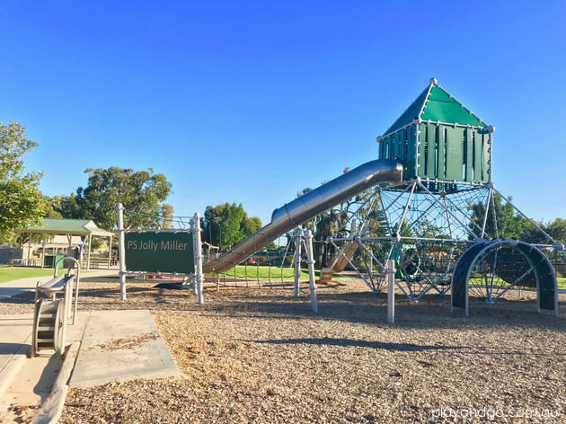 Loxton Playground 