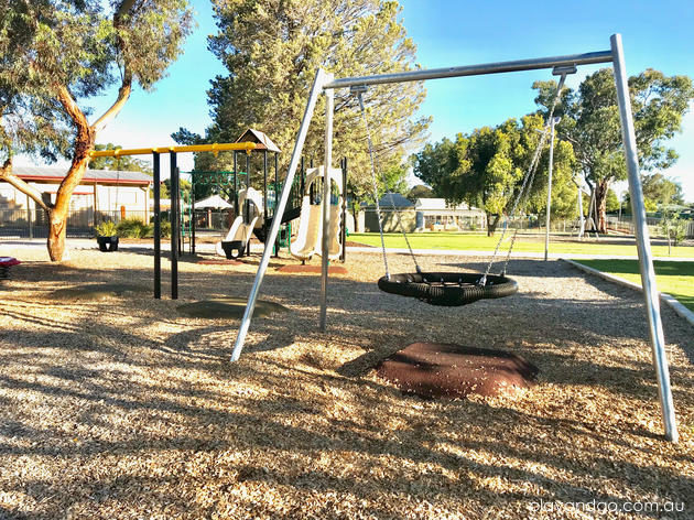 Loxton Playground basket swing