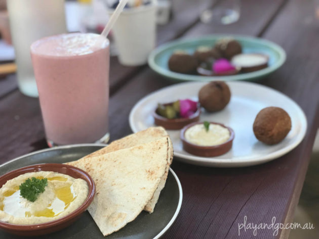 Saha café – family-friendly Lebanese cafe on the Parade