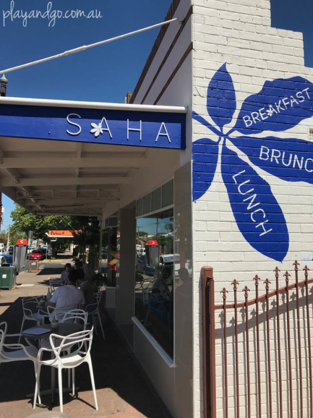 Saha café – family-friendly Lebanese cafe on the Parade