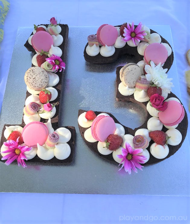 flower brownie birthday cake idea