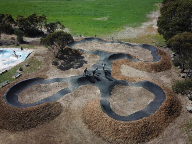 pump track skate