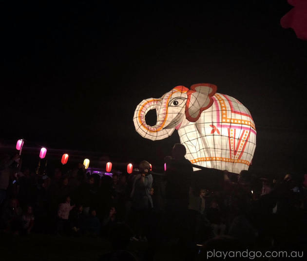 ozasia festival moon lantern parade 