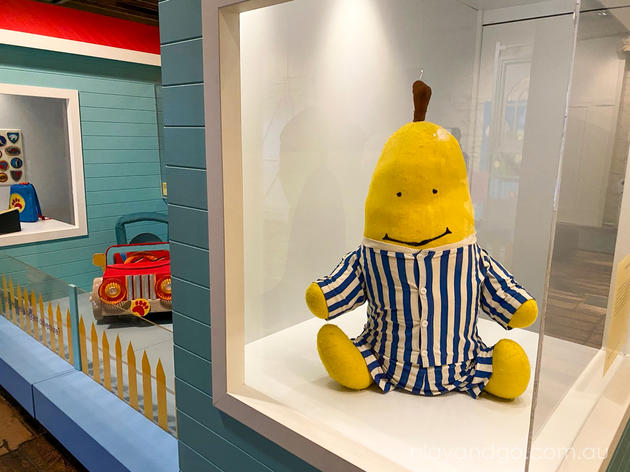 Bananas in pyjamas online play school