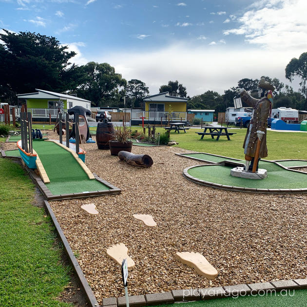 mini golf victor harbor