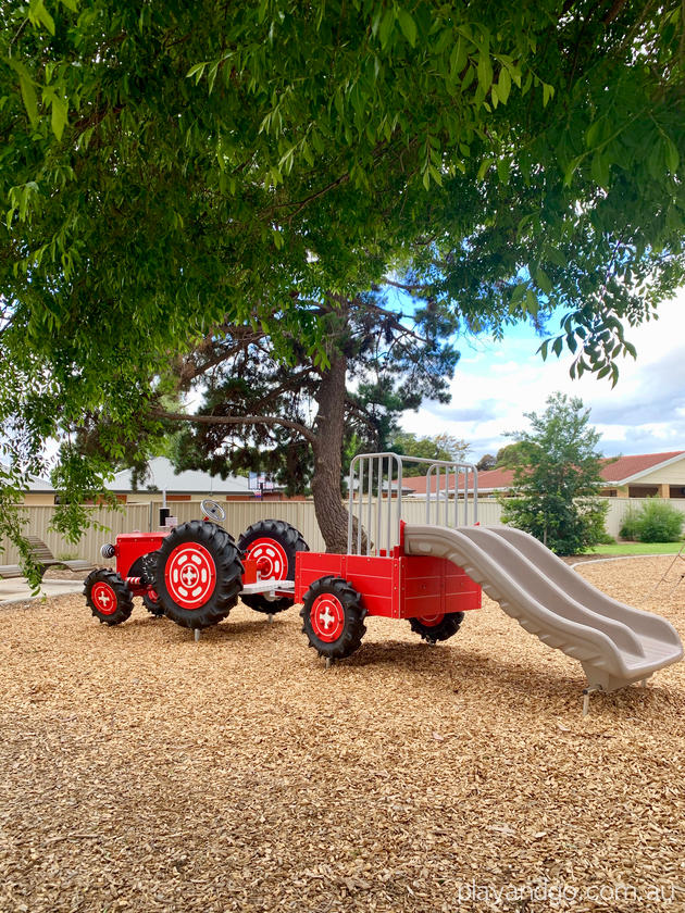 melville grove hectorville playground tractor