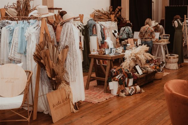 BOHO LUXE market