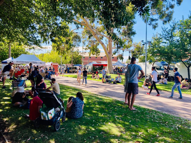 easter farmers market