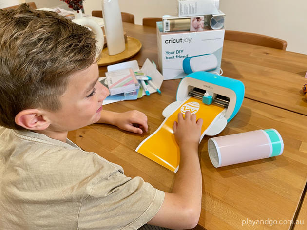 Cricut Joy - Cutting Machine + Accessories - JB Hi-Fi