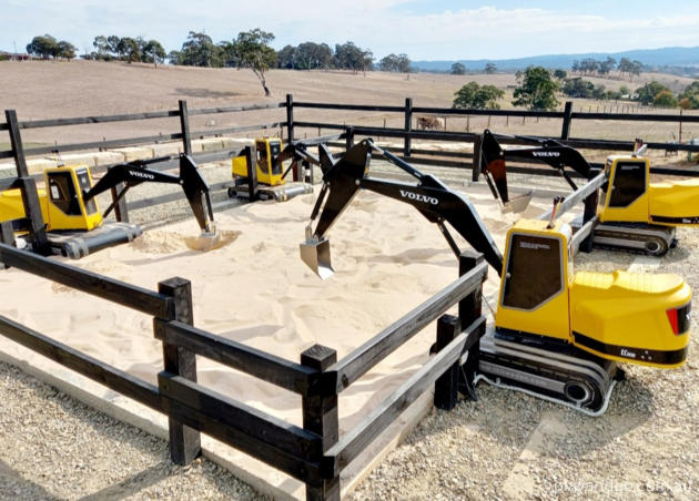 Hahndorf Farm Barn Adelaide Hills diggers