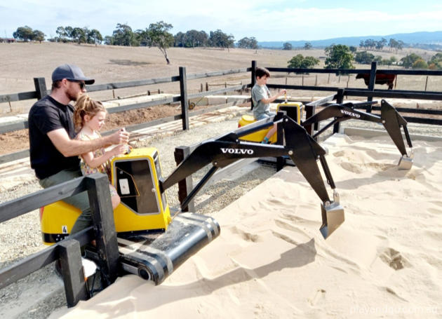 Hahndorf Farm Barn Adelaide diggers