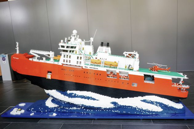 Lego icebreaker 2024 ship