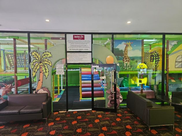 gawler arms hotel kids play area