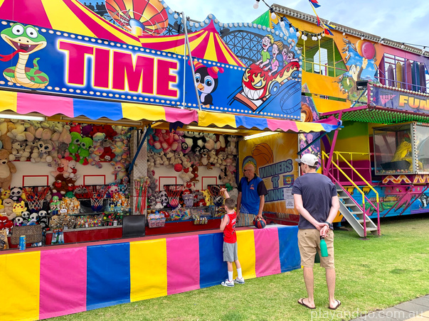 Semaphore Summer Carnival sideshow