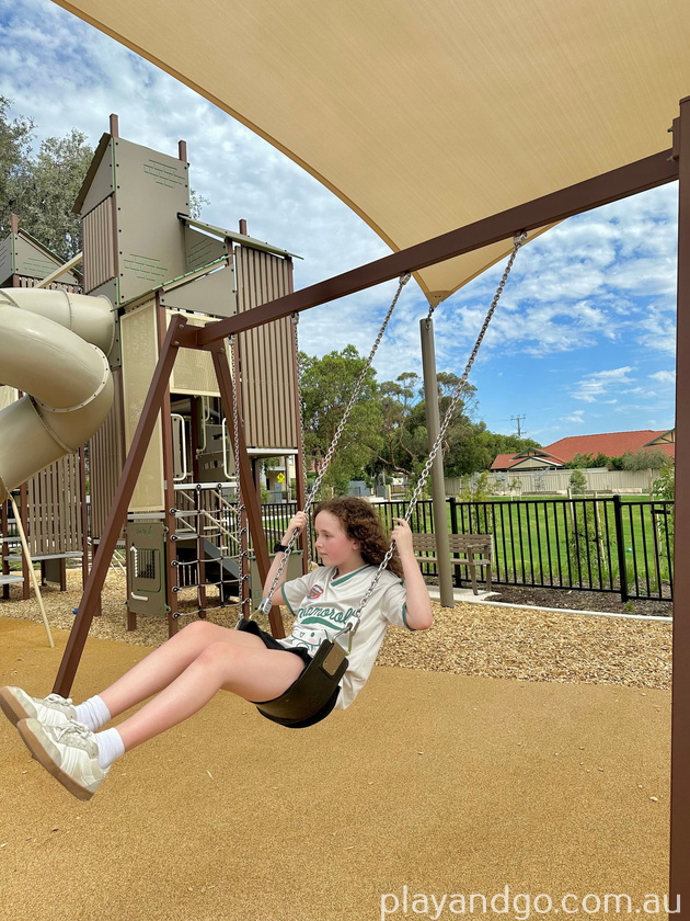 st morris reserve playground