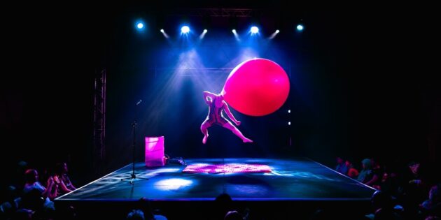 dizzy odare the giant balloon show