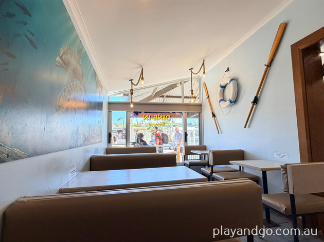Port Noarlunga Fish & Chips dining