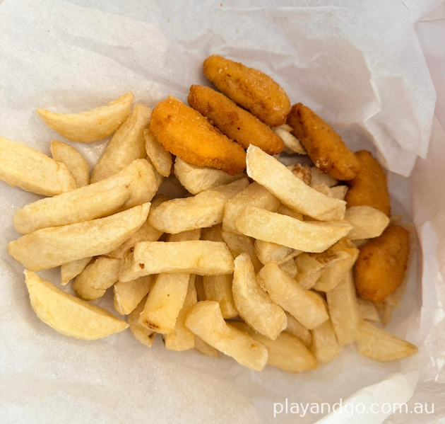 Port Noarlunga Fish & Chips chicken nuggets and chips