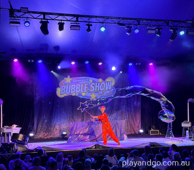 The Bubble Show in Space