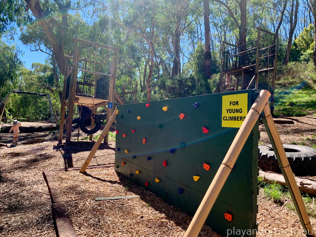 Woodhouse Adventure Park, Challenge Hill obstacle course