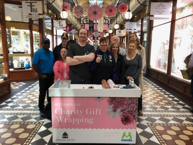 minda charity gift wrapping