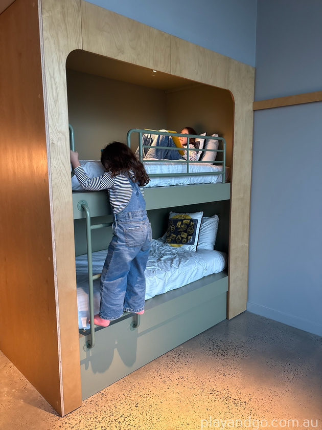 atura bunk play