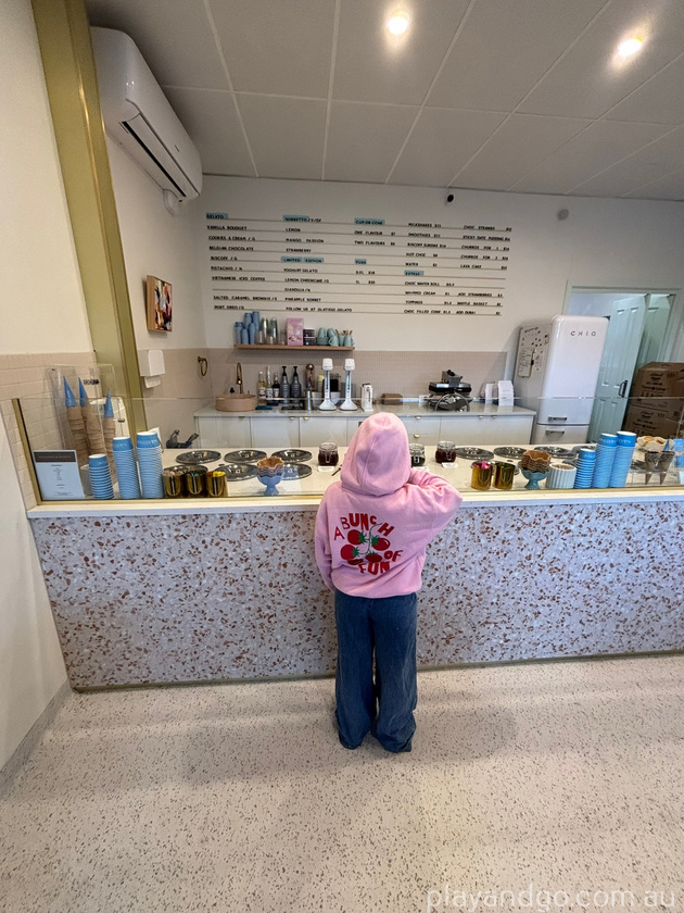 Clarissa gelato shop 