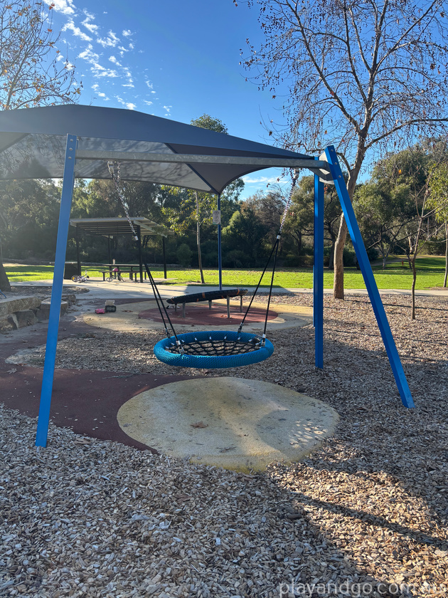 solandra reserve basket swing