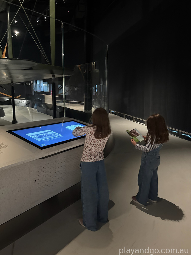 vickers vimy with kids