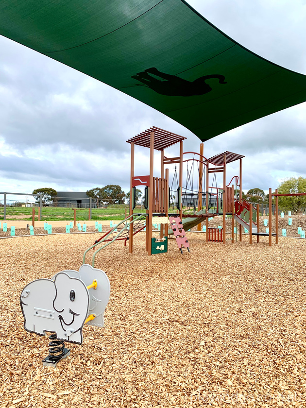 Monarto Zoo, elephants, playground