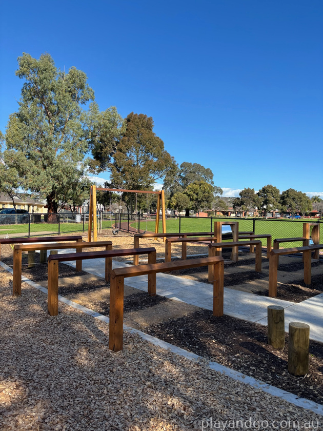 patritti play area swings