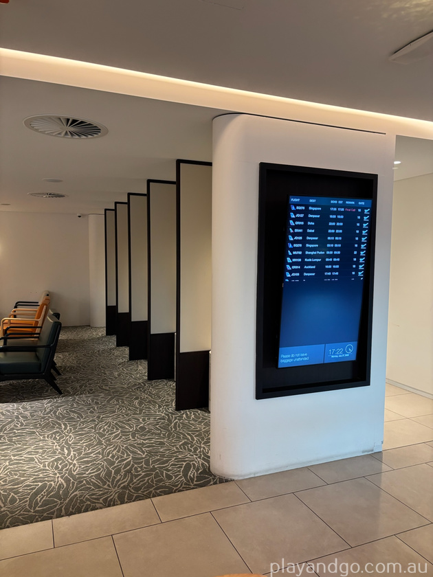 plaza premium lounge dining