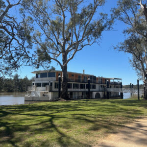 fruit packers daughters cafe boat