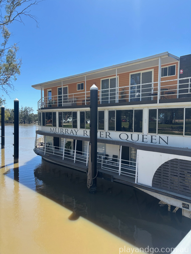paddle boat cafe Loxton